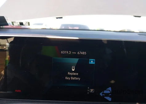 2020 Mercedes-Benz Glb 250 z USA, uszkodzony, nr VIN W1N4M4GB8LW034170